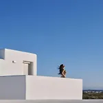 Willa Maestro Naxos *